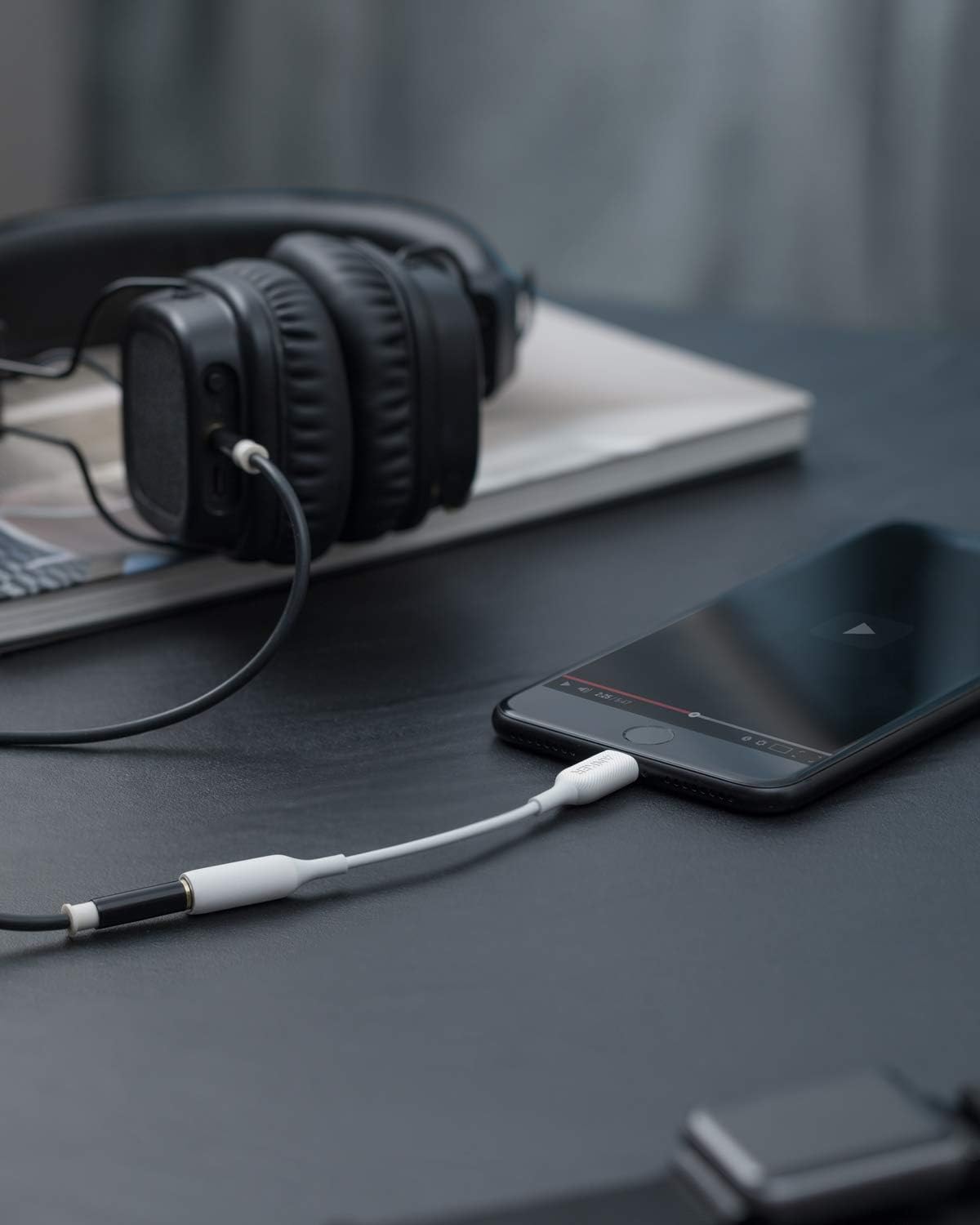 Anker Lightning to 3.5 mm Audio Jack Adapter - Imagen 3