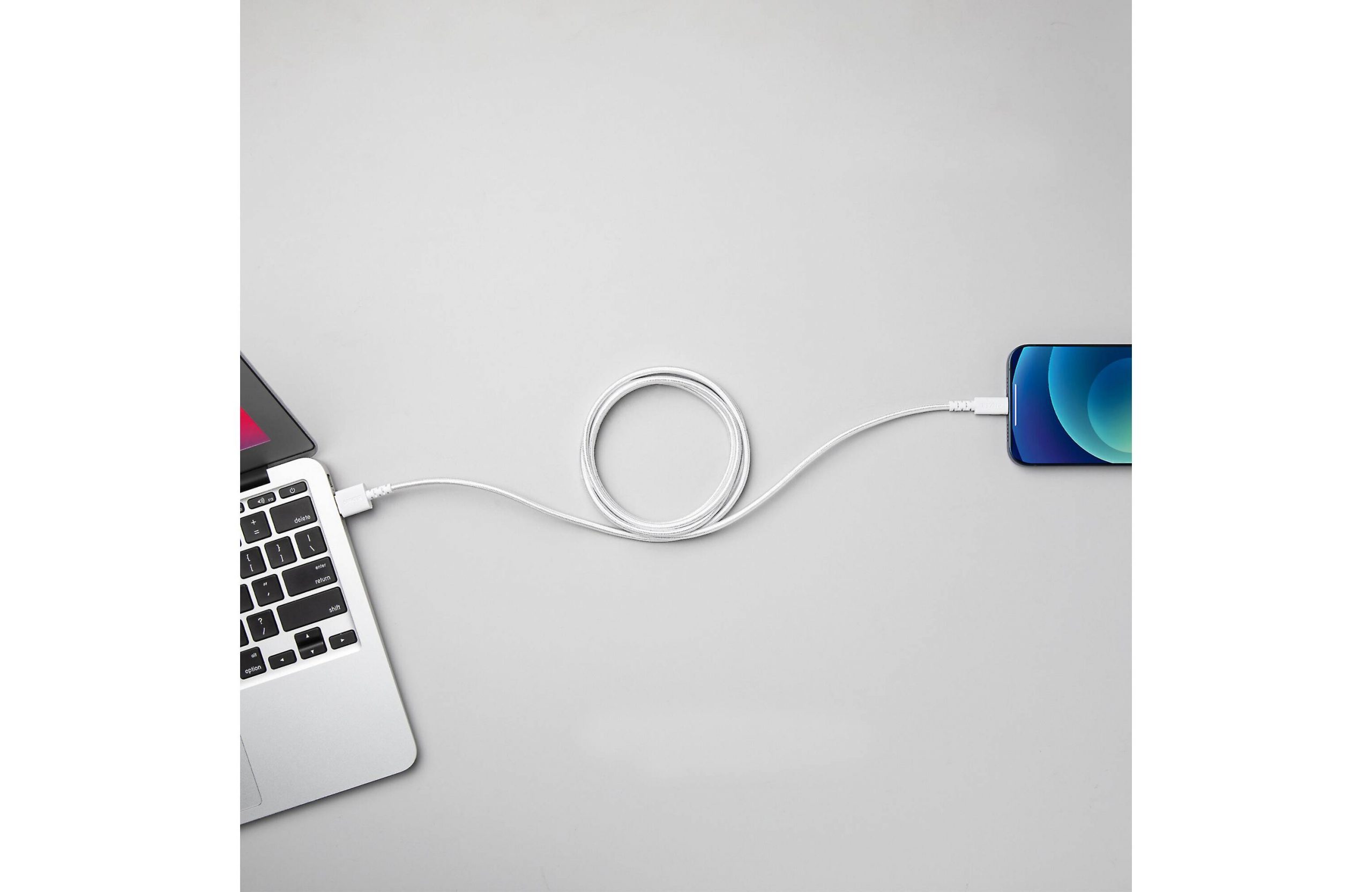 PowerLine Select+ USB-A to Lightning 6ft Blanco - Imagen 2